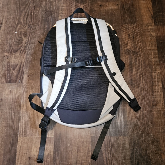 Lululemon Ripstop Paracord Backpack - Picture 3 of 6